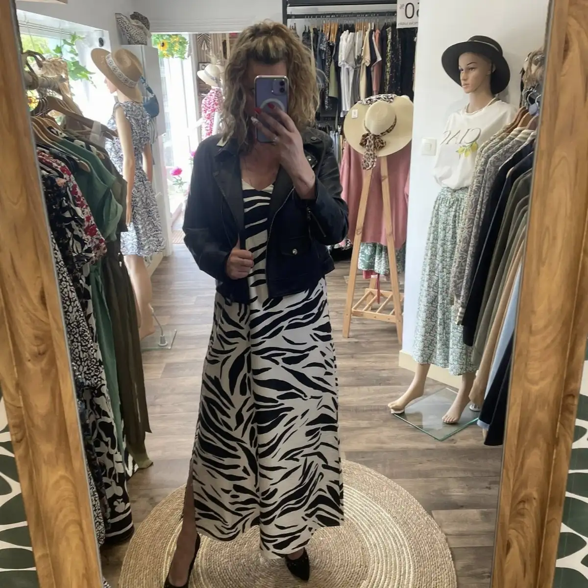 ROBE